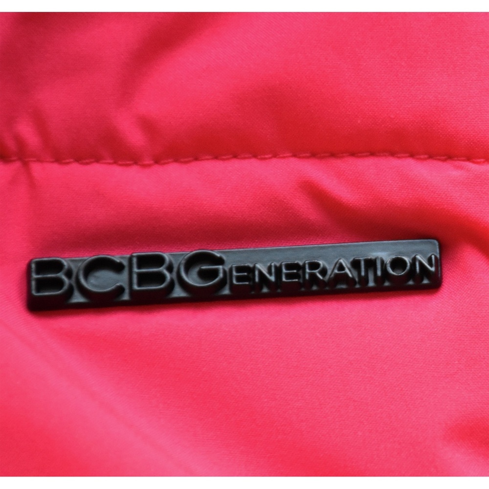 BCBGENERATION NWT MISSY HOODED THUMBHOLE SHORT FUCHSIA PUFFER JACKET. SIZE M - Picture 11 of 16